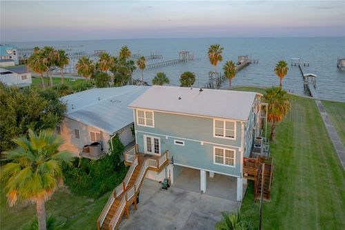 1309 8th St, San Leon, TX, 77539-2866 | Card Image