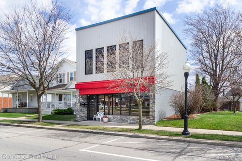 2935 Jefferson Ave, Trenton, MI, 48183-2903 | Card Image