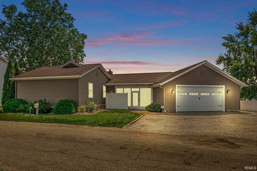 4895 N 290 W Road, Howe, IN, 46746-9458 | Card Image