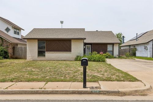 829 Lapwing Rd, Edmond, OK, 73003-4822 | Card Image