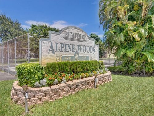 115a-8662 Bridle Path Ct, Davie, FL, 33328-2815 | Card Image