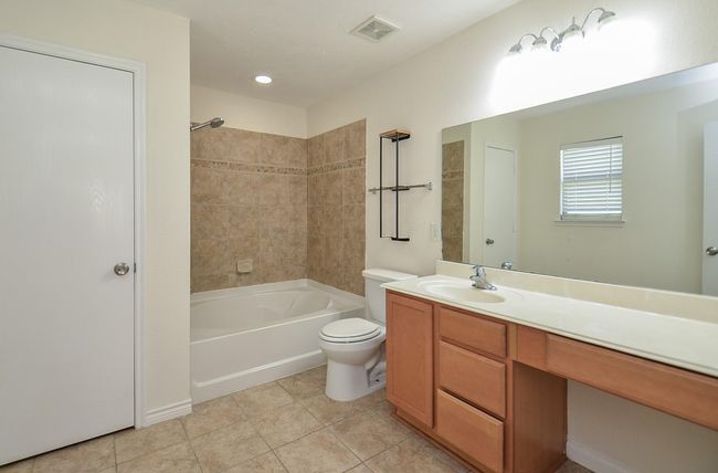15330 Keystone Bend Ln, House other with 3 bedrooms, 2 bathrooms and 2 parking in Cypress TX | Image 18