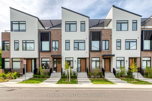 13-20 Lou Parsons Way, Mississauga, ON, L5H0B2 | Card Image
