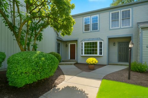52-52 Gate Ridge Rd, Fairfield, CT, 06825-1164 | Card Image
