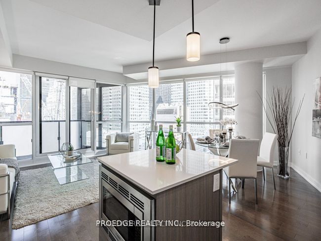 1504 - 1 The Esplanade, Condo with 2 bedrooms, 2 bathrooms and null parking in Toronto ON | Image 16