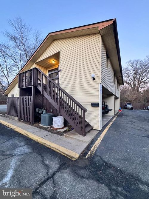 58-8403 Alameda Ct, ALEXANDRIA, VA, 22309-1620 | Card Image