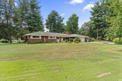 52117 Tammy Dr, Granger, IN, 46530-9582 | Card Image