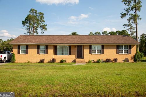 105 Auburn St, Baxley, GA, 31513-8777 | Card Image
