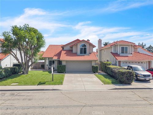 16933 Farwell St, Fontana, CA, 92336-1591 | Card Image