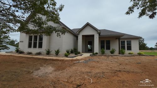 9032 Creek Vw, Bauxite, AR, 72011-5024 | Card Image