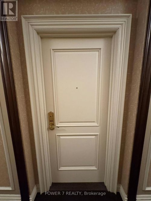 1615-9235 Jane St, Vaughan, ON, L6A0J8 | Card Image