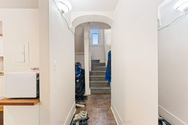 247 Queen St, Home with 5 bedrooms, 2 bathrooms and null parking in Kingston ON | Image 10