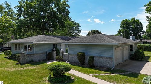 1428 E Broadway Street, Mt. Pleasant, MI, 48858 | Card Image