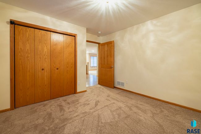 284 7th St, Townhouse with 2 bedrooms, 2 bathrooms and null parking in Westbrook MN | Image 24