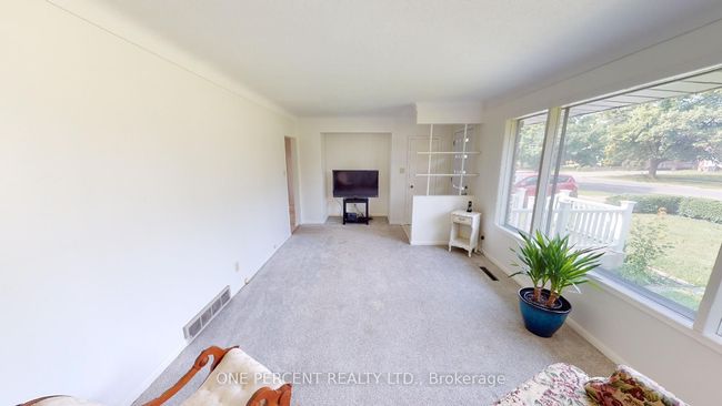324 Bunting Rd, House other with 3 bedrooms, 2 bathrooms and 5 parking in Saint Catharines ON | Image 11