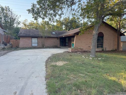 12648 King Oaks Dr, Live Oak, TX, 78233-2407 | Card Image