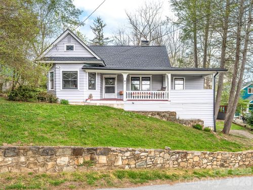 7 Montford Park Pl, Asheville, NC, 28801-1016 | Card Image