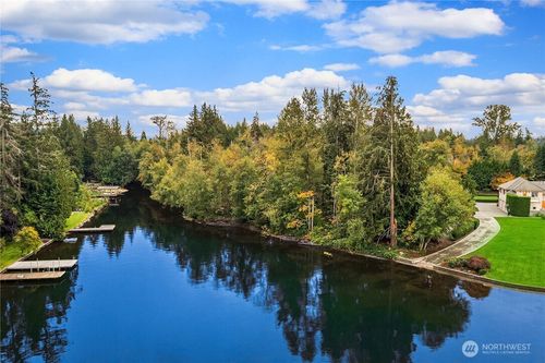 21030 Snag Island Dr E, Lake Tapps, WA, 98391-8702 | Card Image