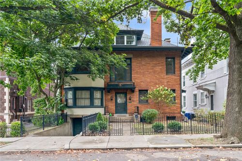 5521 Dunmoyle St, Squirrel Hill, PA, 15217-1014 | Card Image