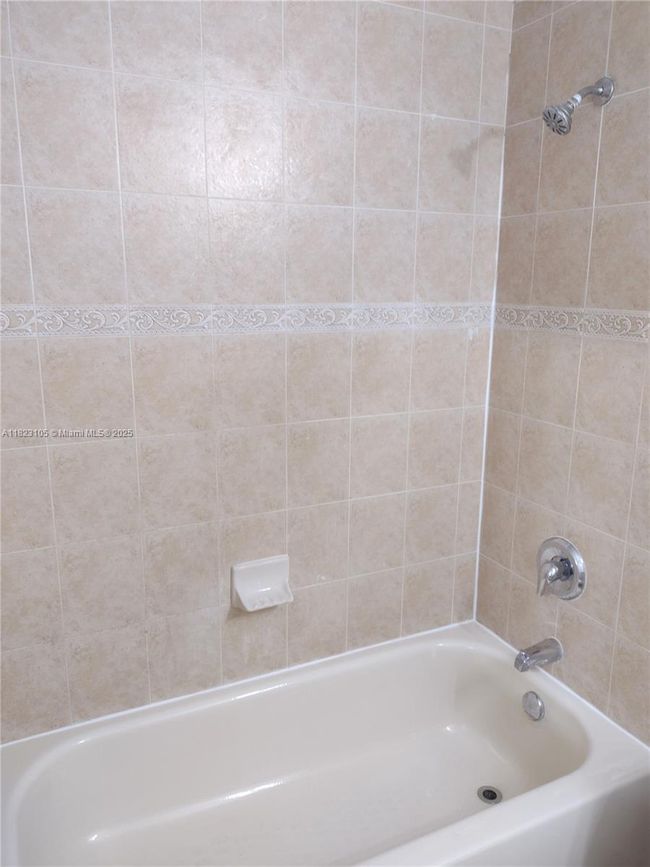 105 - 2612 Sw 82 Nd Ave, Condo with 2 bedrooms, 3 bathrooms and null parking in Miramar FL | Image 11