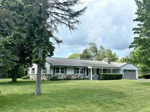 8501 N Greenvale Road, Bayside, WI, 53217 | Card Image