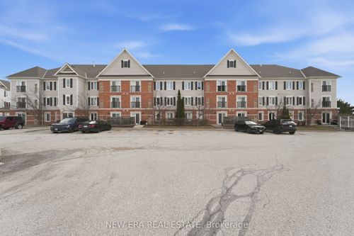 109-106 Aspen Springs Dr, Bowmanville, ON, L1C5N7 | Card Image