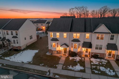 364 Tribbitt St, DOVER, DE, 19904-5694 | Card Image