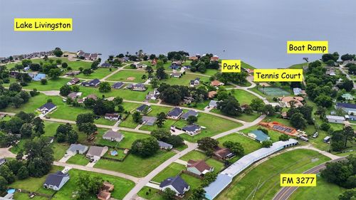 527 Autumn Ln, Livingston, TX, 77351-0917 | Card Image