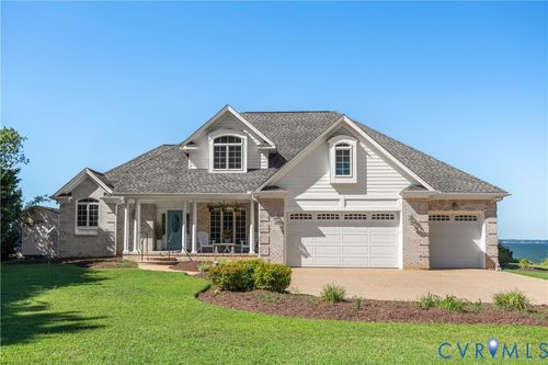 529 Stiff Ln, Deltaville, VA, 23043-2190 | Card Image