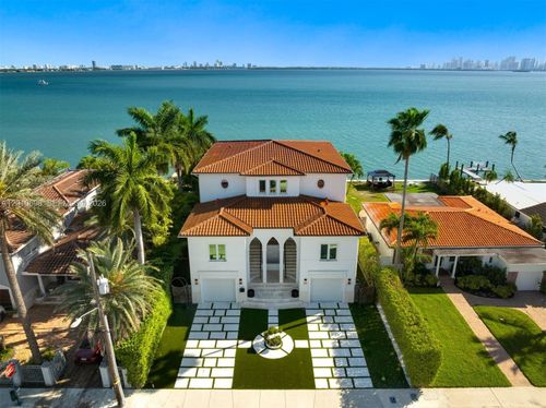 1460 S Treasure Dr, North Bay Village, FL, 33141-4125 | Card Image