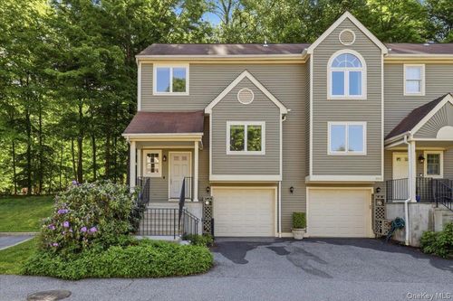 601 Kensington Way, Mount Kisco, NY, 10549-2535 | Card Image