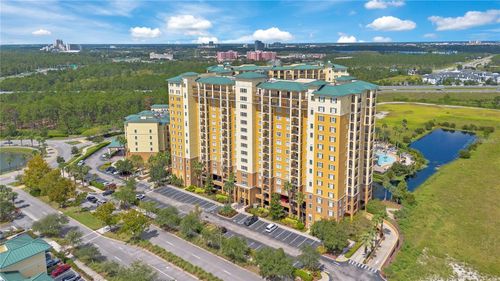 3905-8101 Resort Village Dr, Orlando, FL, 32821-5616 | Card Image