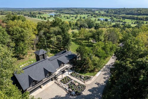 W2530 Krueger Road, GENEVA, WI, 53147 | Card Image