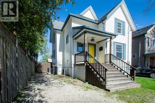 31 Adelaide St N, Chatham, ON, N7M4K2 | Card Image