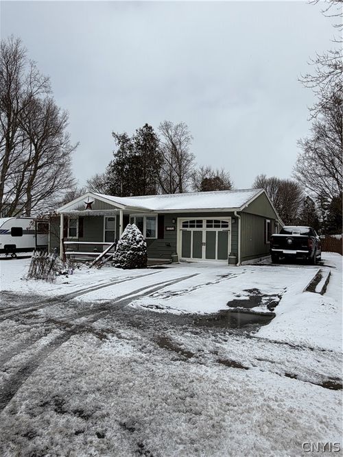 202 N Court St, Canastota, NY, 13032-4191 | Card Image