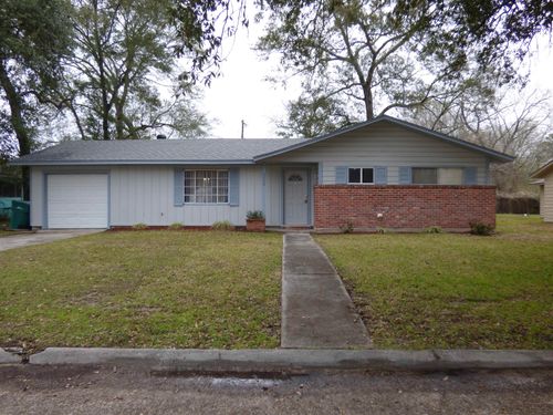 2208 Monterrey Dr, Orange, TX, 77630-2225 | Card Image