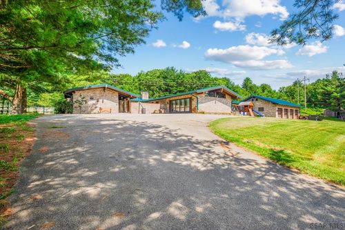 2100 Water Level Rd, Somerset, PA, 15501-5101 | Card Image