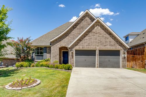 548 Inwood St, Benbrook, TX, 76126-3051 | Card Image