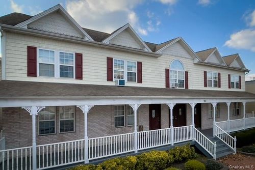 9-183 N Wellwood Ave, Lindenhurst, NY, 11757-4045 | Card Image