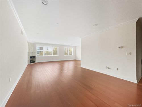 apt-2k-171 Great Neck Rd, Great Neck, NY, 11021-3347 | Card Image