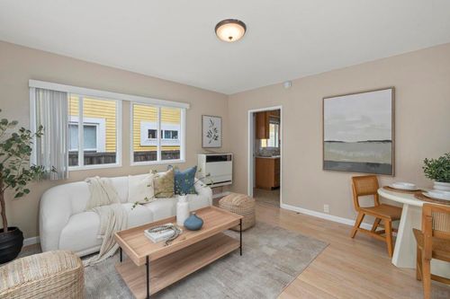 278 C Ave, Coronado, CA, 92118-1453 | Card Image