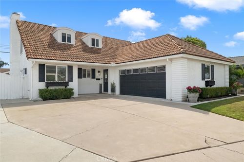 5492 Carousel Cir, Garden Grove, CA, 92845 | Card Image