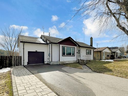1386 Simcoe St S, Oshawa, ON, L1H4M4 | Card Image