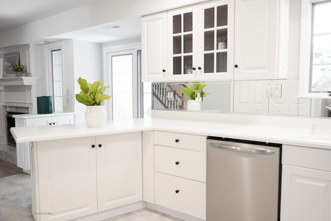 16 Magnolia Dr, Condo with 2 bedrooms, 3 bathrooms and null parking in Spring Lake NJ | Image 5