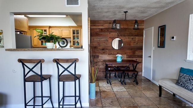 APT-2 - 100 Del Rio Ct, Condo with 2 bedrooms, 2 bathrooms and 2 parking in Vacaville CA | Image 7