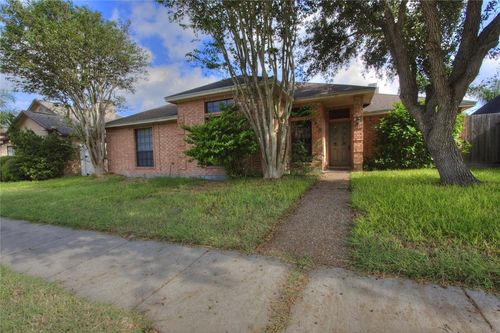 4510 Silver Hollow Dr, Corpus Christi, TX, 78413-5037 | Card Image