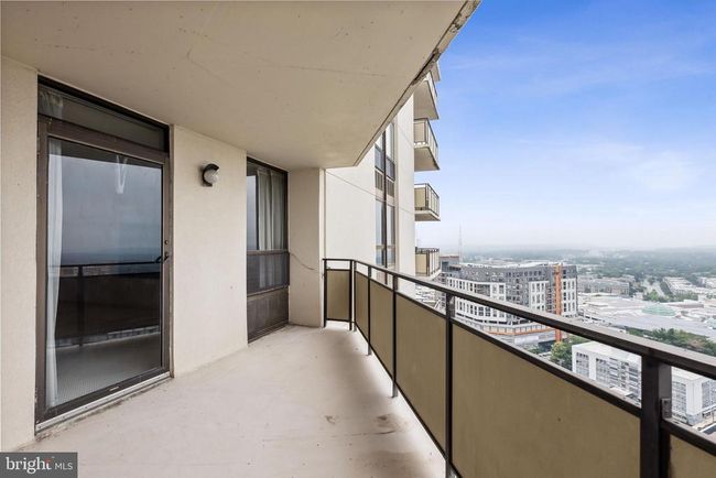 APT-2401 - 205 E Joppa Rd, Condo with 2 bedrooms, 2 bathrooms and null parking in TOWSON MD | Image 15