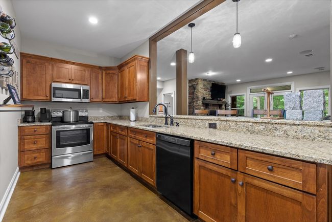 2506 Bristlecone Ln, House other with 6 bedrooms, 5 bathrooms and null parking in Signal Mountain TN | Image 63