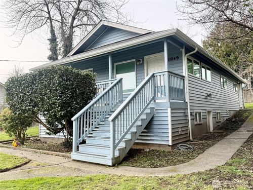 11049 18th Ave Sw, Seattle, WA, 98146-2031 | Card Image