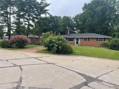 4120 Rain Ridge Dr, Saint Louis, MO, 63125-1331 | Card Image